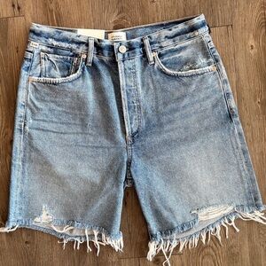 Citizens of Humanity Camilla denim cutoff shorts in Vanja size 28